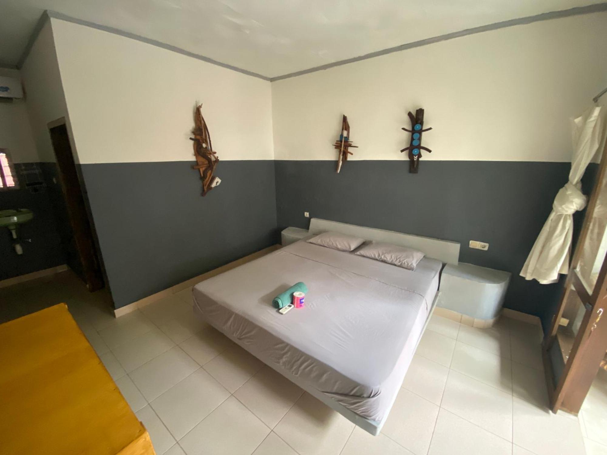Bintang Guesthouse Τζίλι Τραγουανγκάν Εξωτερικό φωτογραφία